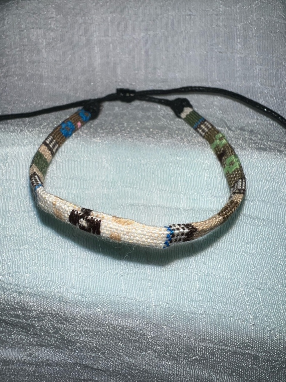 Handwoven Multicolor Men's Bracelet - Casual Boho Accessory